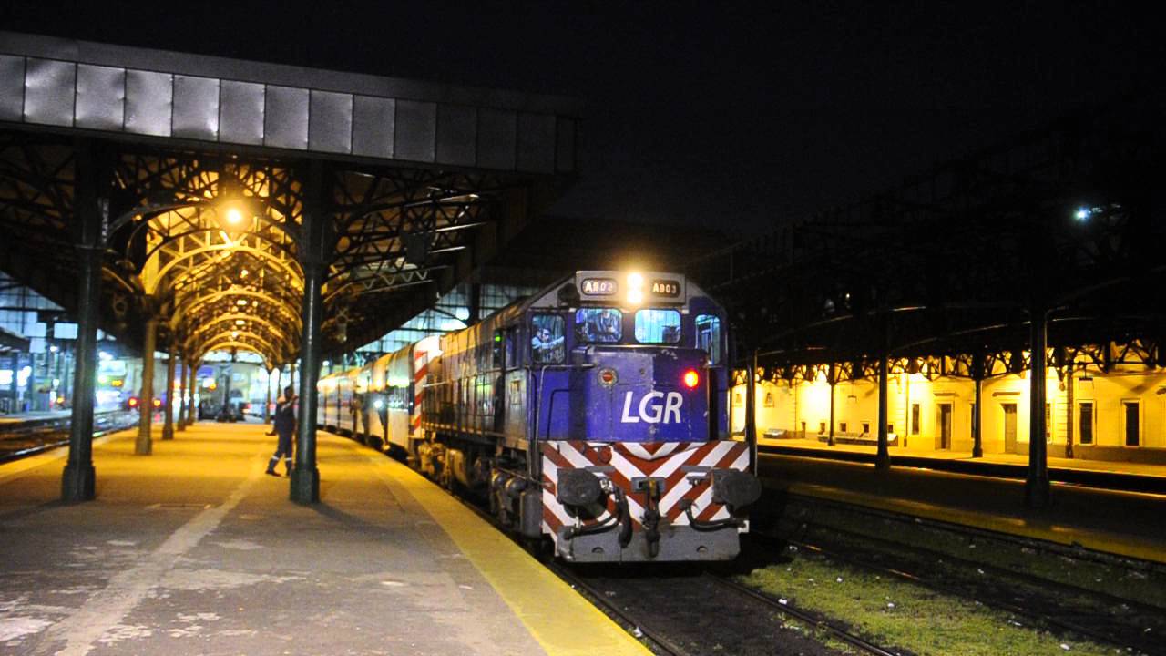 El último tren diesel a La Plata.