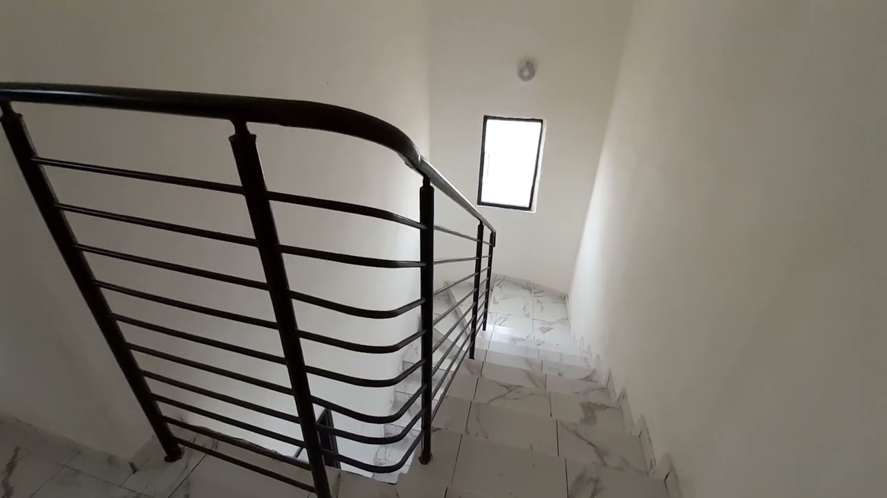 KAYDAN | Cité CALLISTO | Duplex 4 pièces individuel sur 300m²  DISPONIBLE | ☎️ (225) 05 54 01 19 19