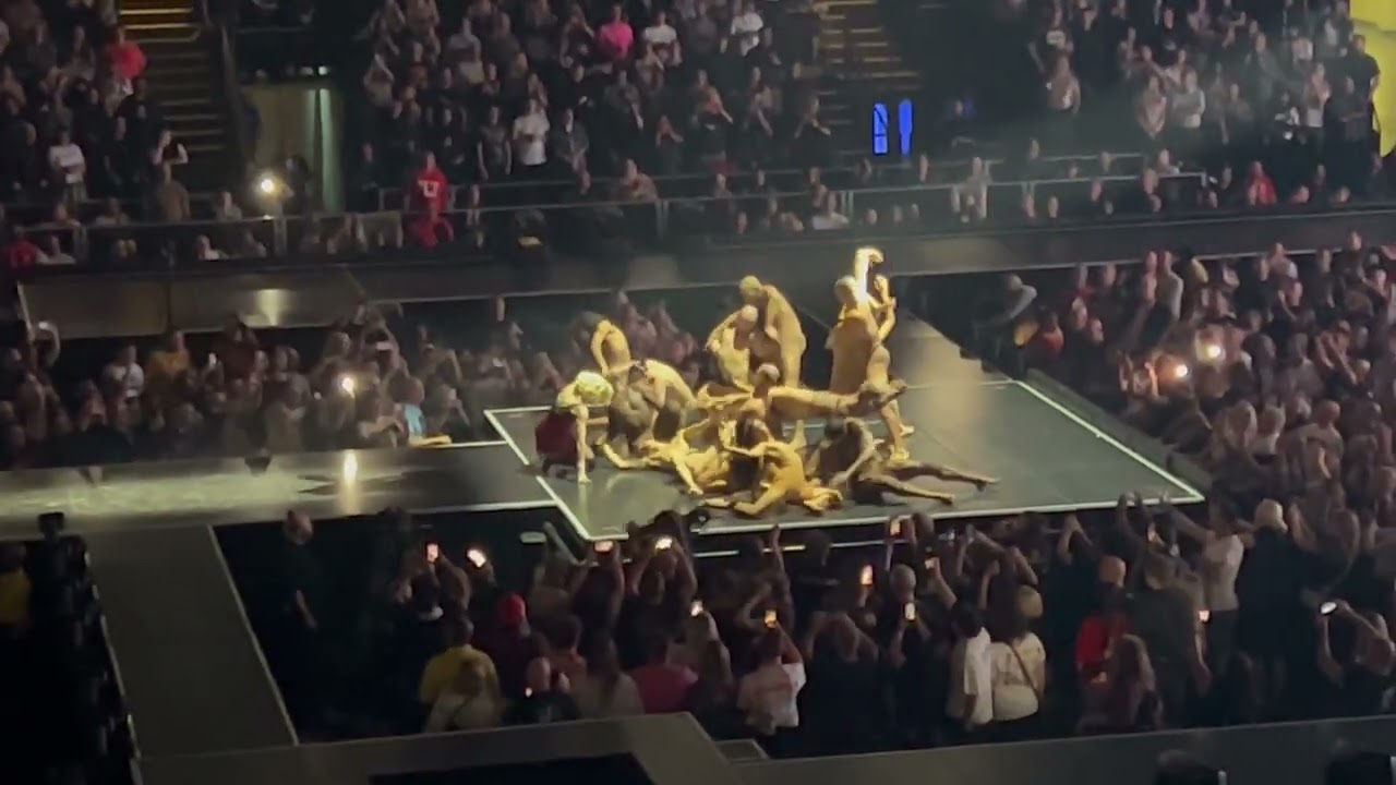 Madonna - Justify My Love - Celebration tour - 14th October 2023