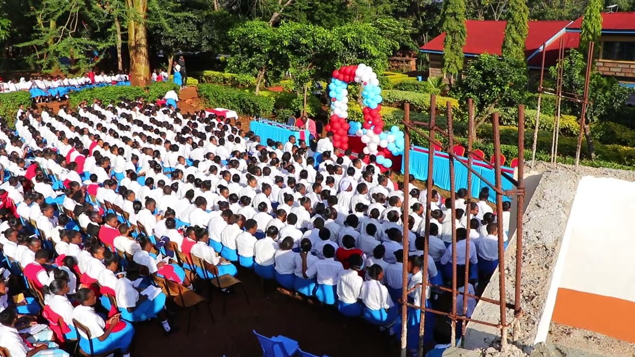 Organized Mayhem? | Kamahuha Girls Find Their Seats for the 2025 Grades Launch