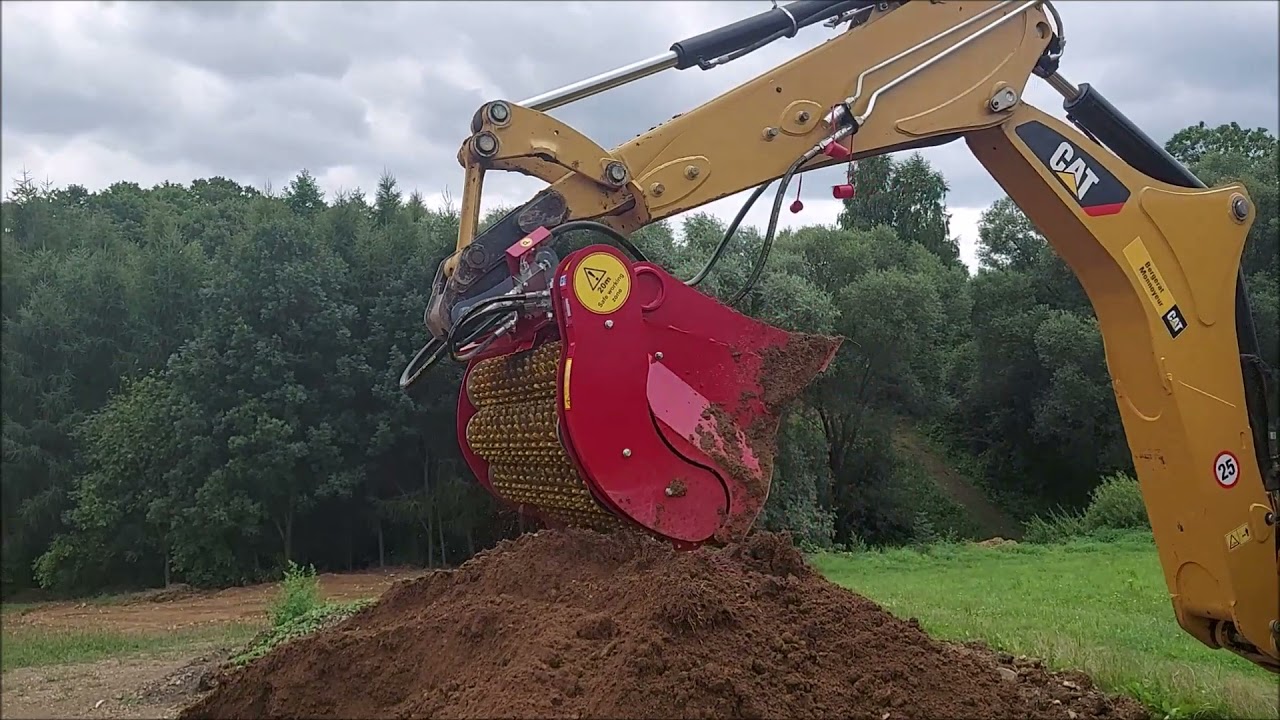Łyżka przesiewająca i Nowy Cat 432F2 - Rotastar RS4 9 + koparko ładowarka