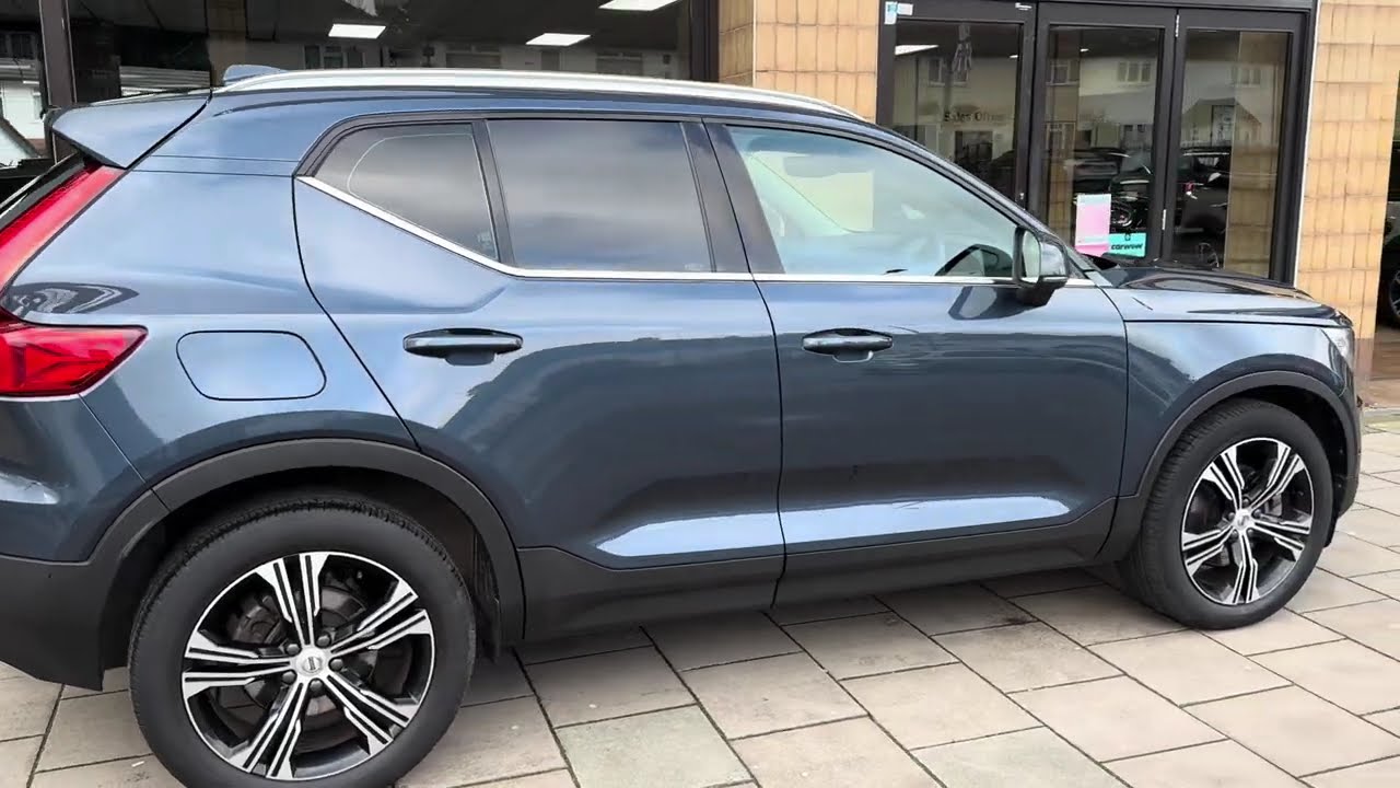 2021 21 Volvo XC40  2.0 B4 MHEV Inscription Pro Petrol Hybrid Auto (197 ps) Very High Spec Example