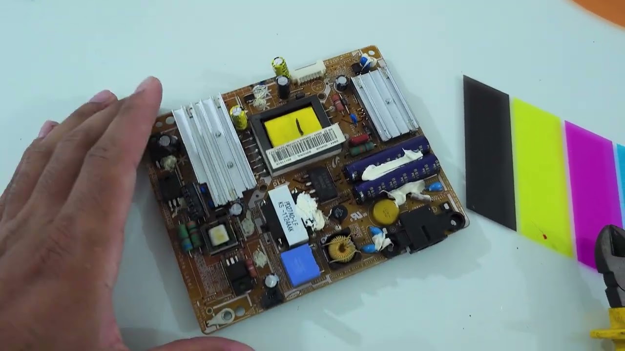 Monitor Samsung Morto? Ressuscitei Trocando Só os Capacitores!