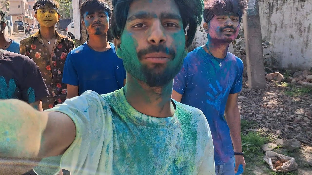 Aaj, holi khelne mein mazaa Gaya. 😉🔫 Happy holi 