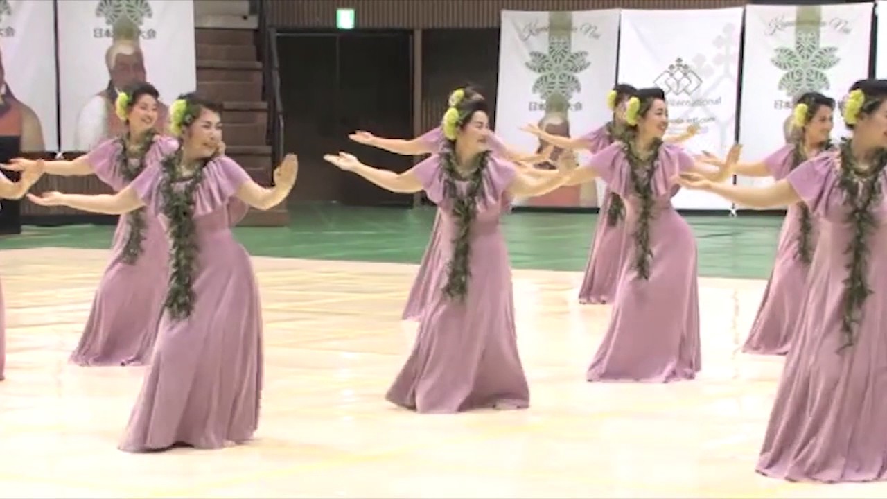 Kupuna Group 'Auana フラ・オ・カプナヴァイ／カメハメハヌイ2016