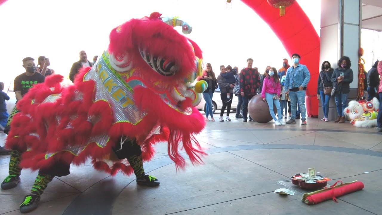 Lion Dance -  Teo Chew Lion Dance - Chinese New Year 2022 @ Viet Hoa International Foods