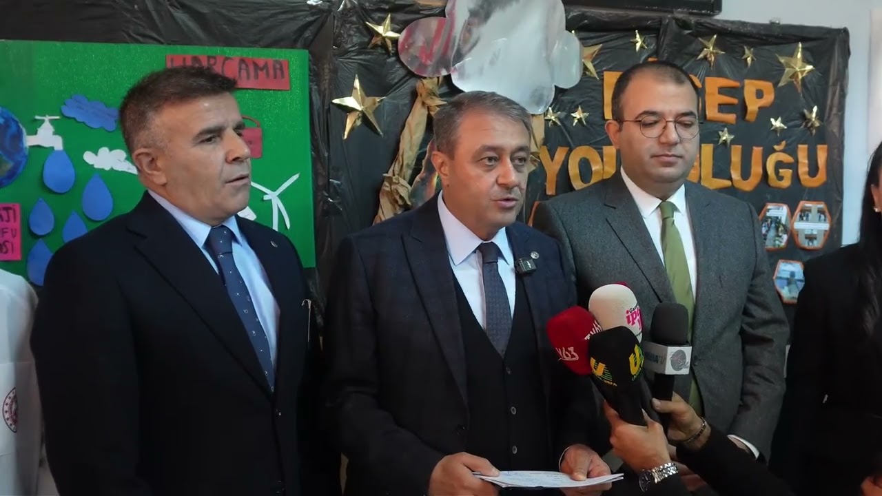 VALİ ŞILDAK EYYÜBİYE TURLUK MAHALLESİ’NDE KARNE TÖRENİNE KATILDI