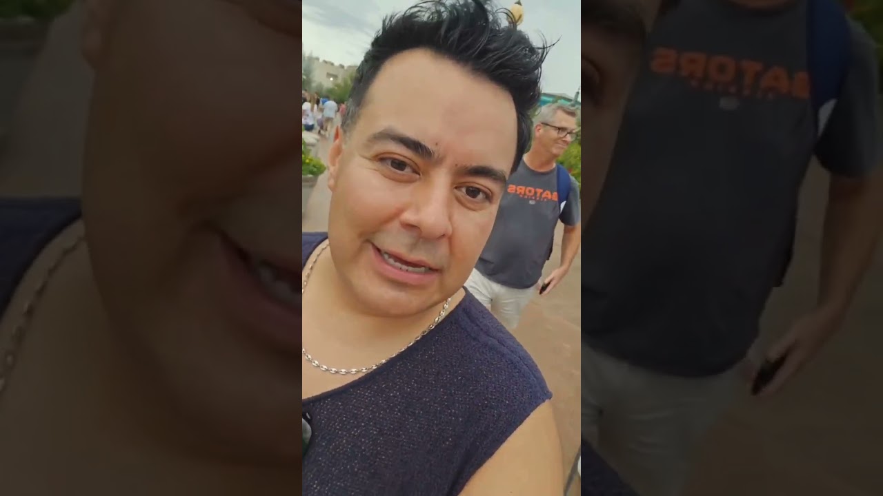 ErikaBuenfil de vacaciones en Orlando #universalorlando #Amoresverdaderos #eduardoyañez #telenovelas