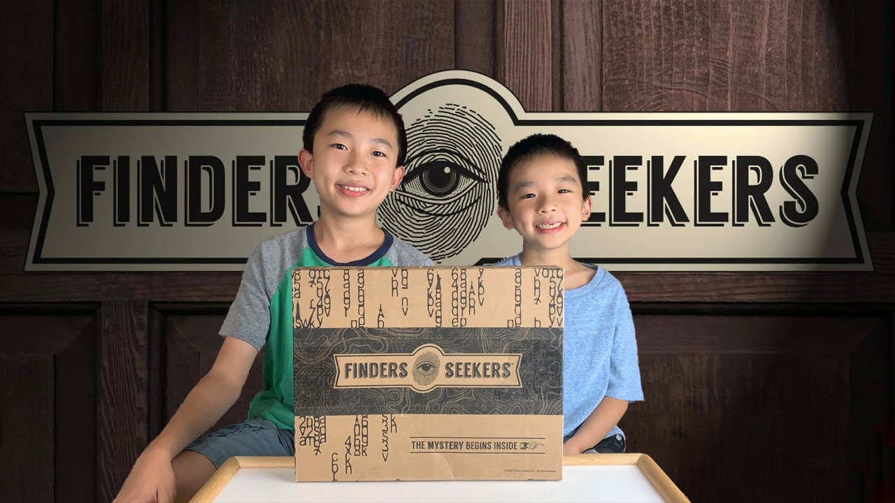 Finders Seekers Subscription Escape Room in a Box Unboxing and Review (Paris Edition)