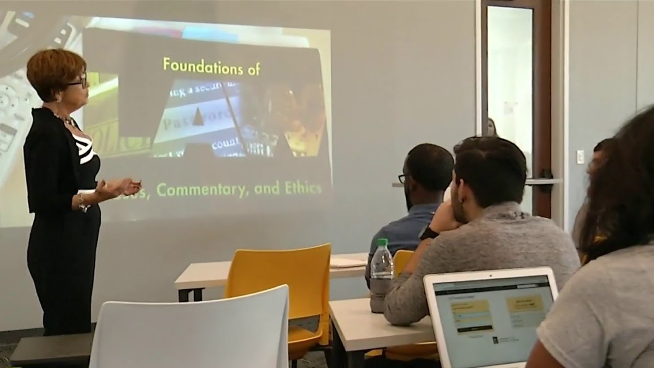 UCF's downtown campus welcomes students for first day of classes