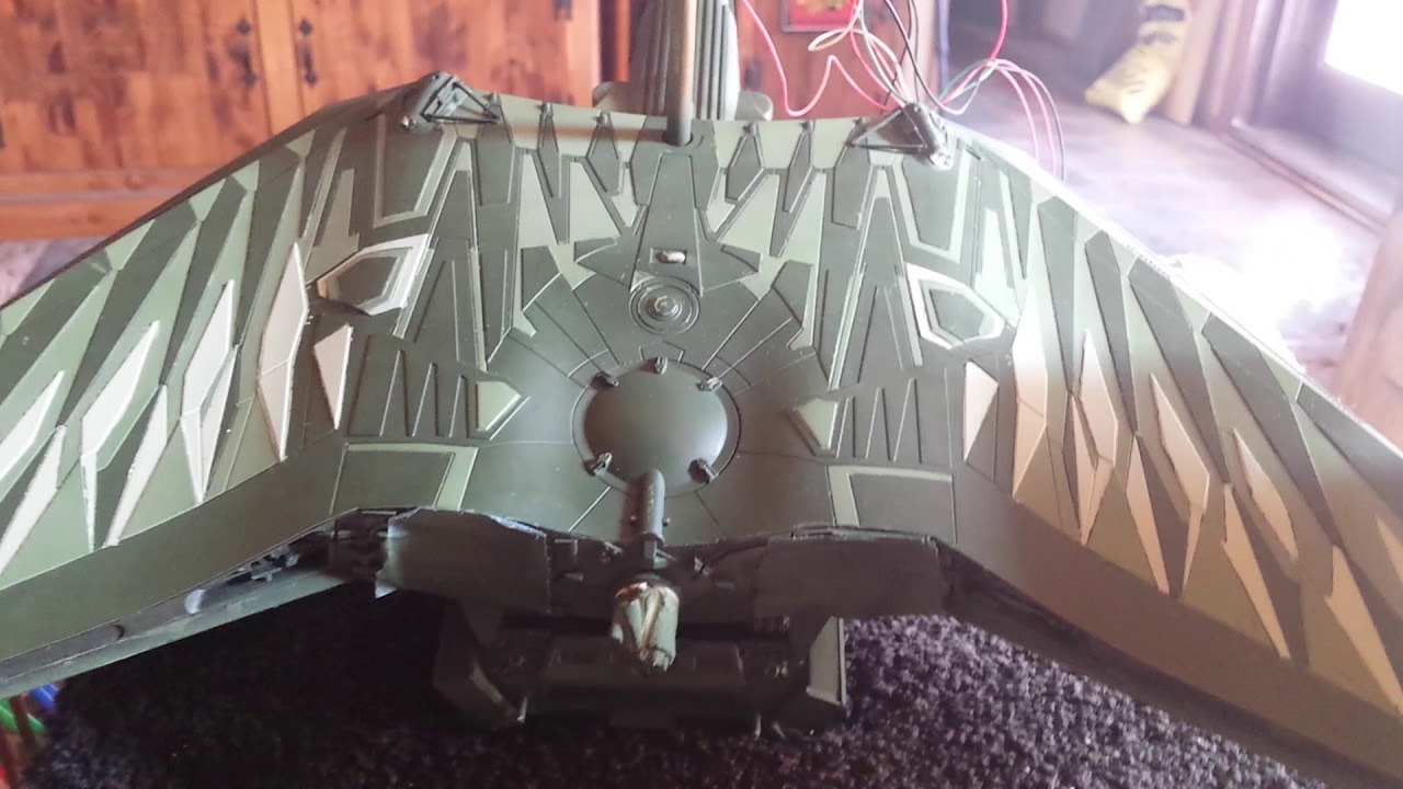 Polar Lights 1/350th scale Klingon K'tinga paint update #3