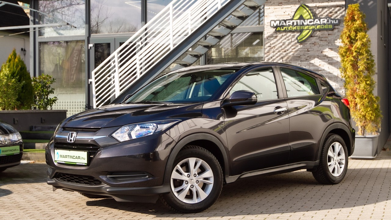 HONDA HR-V 1.5 Comfort Mulberry Metallic +Első Tulajdonostól +Keveset futott +3X-s GARANCIA !!
