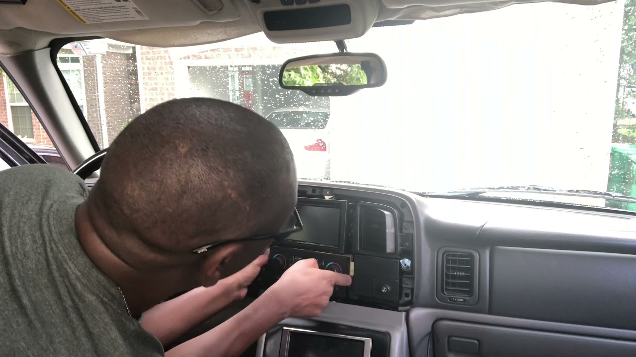 Remove and replace the climate control unit in a 2005 Chevy Avalanche.