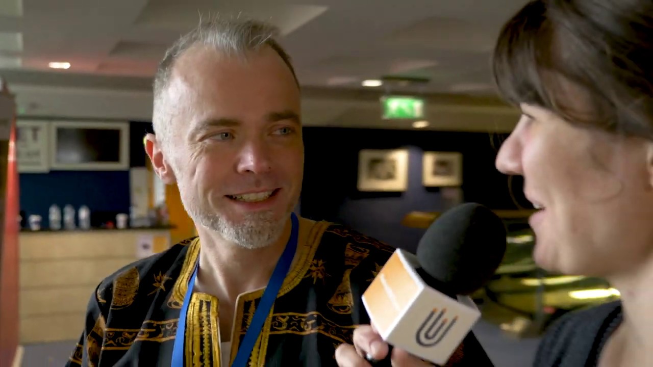 Bruno Putzeys at UK Hifi Show Live about audio formats & one of his fav DSD recordings of all time