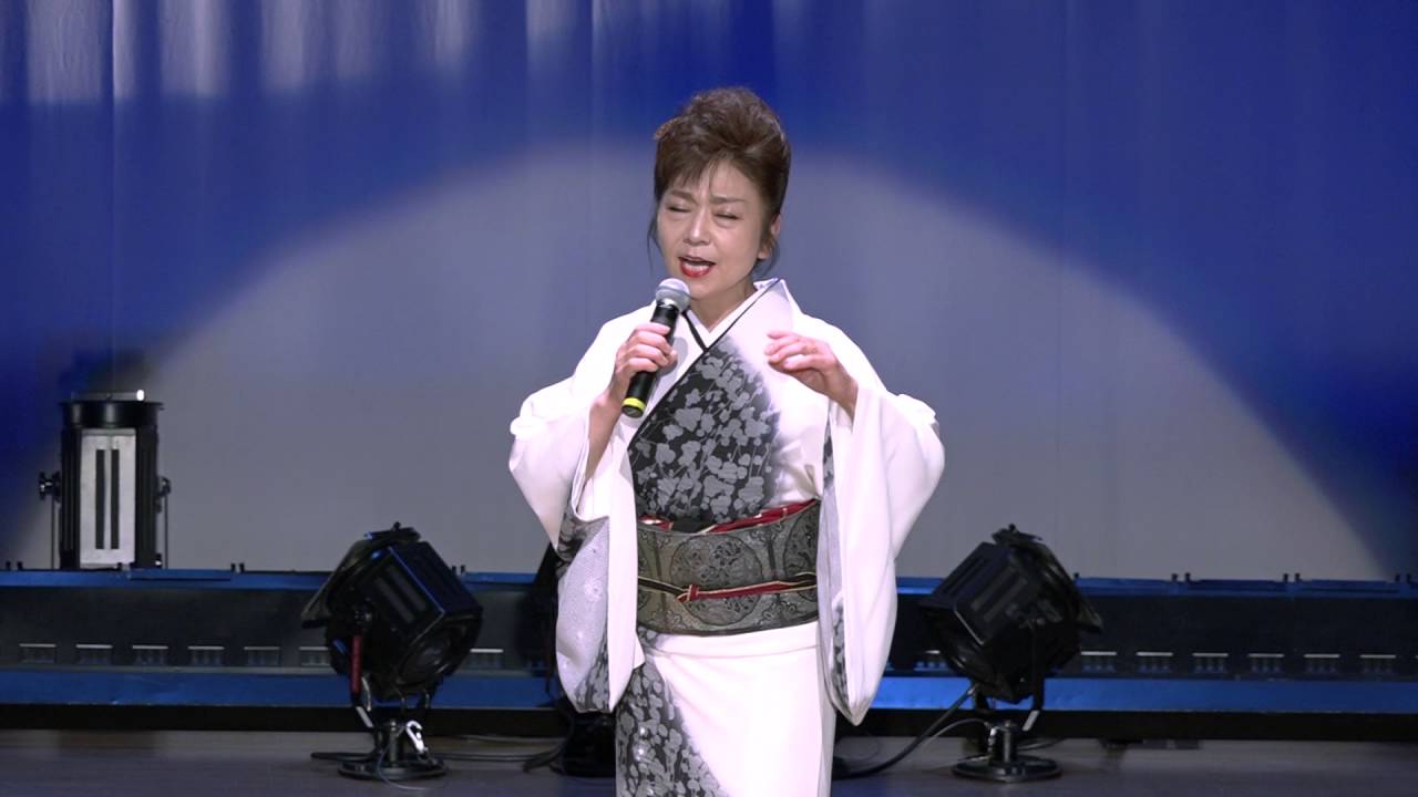 「白い海峡」　大山咲枝