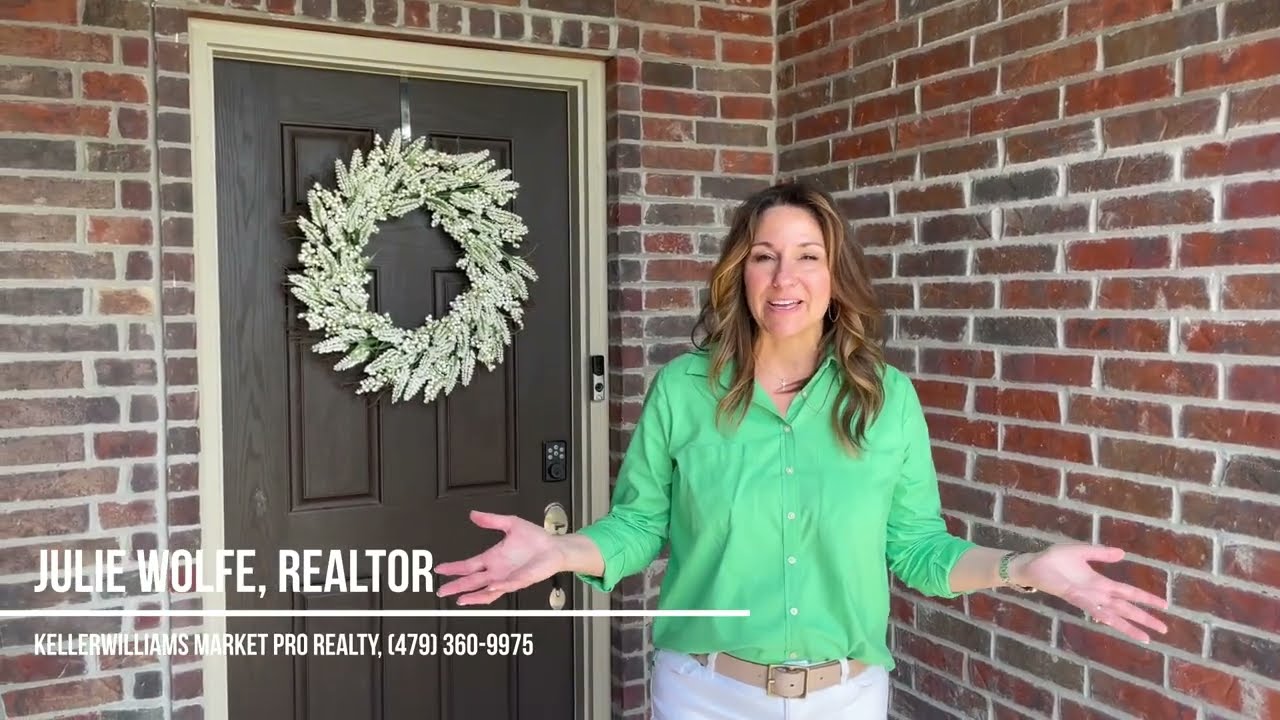 New Listing under $350,000 in Rogers, AR!