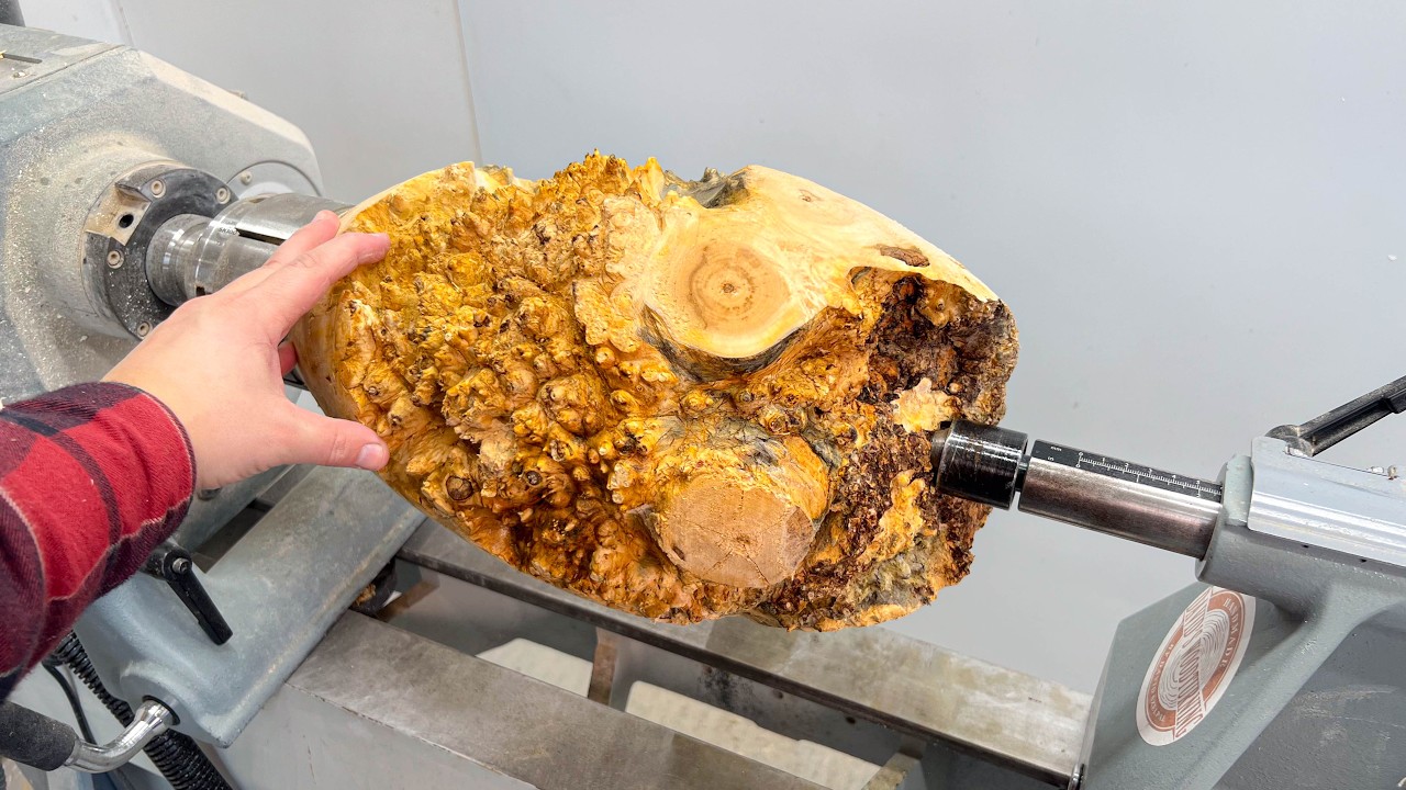 Woodturning - This Shook My lathe!!