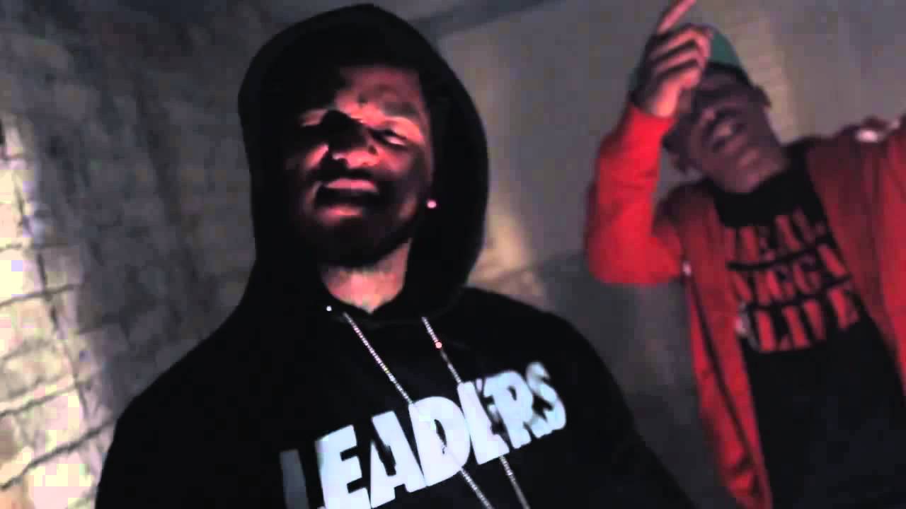 RondoNumbaNine f/ Fredo Santana - Trap Spot (Remix) [Prod by @ChaseNDough] (OFFICIAL VIDEO)