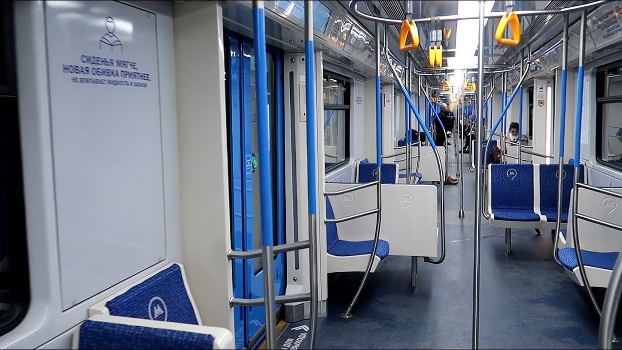 81-765.2 ride from Smolenskaya to Aleksandrovsky Sad, Line 4, Moscow metro