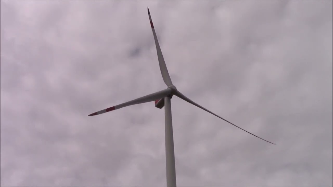 wind turbine: Wind too weak - Pitch control shut down