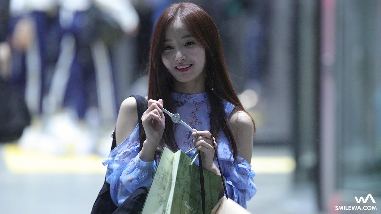 170808 모모랜드 연우 더쇼 MC 퇴근길 4K 직캠 / Fancam by -wA-