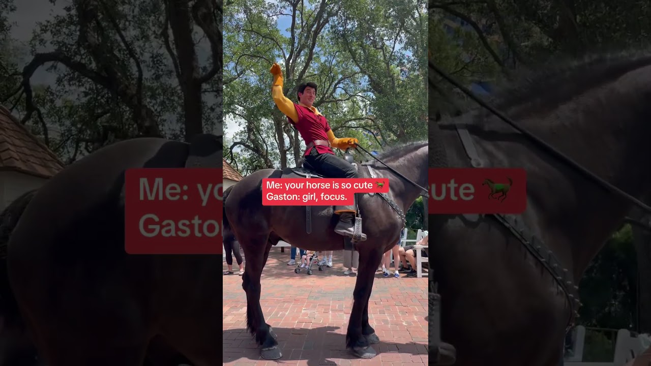 No one loves Gaston like Gaston #disney #disneyworld #disneyparks #magickingdom #disneyparade