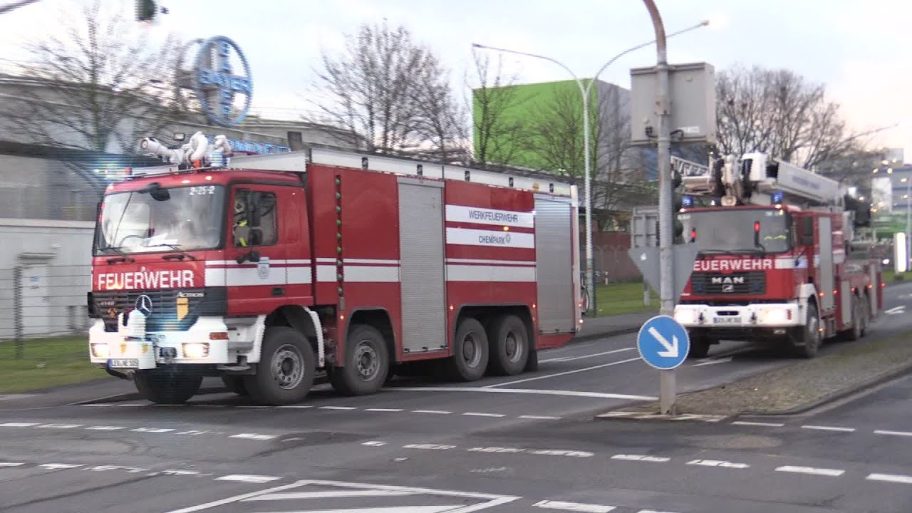 [EINSATZÜBUNG WERKFEUERWEHR CHEMPARK] - Eindrucksvolle Präsentation der Feuerwehr -