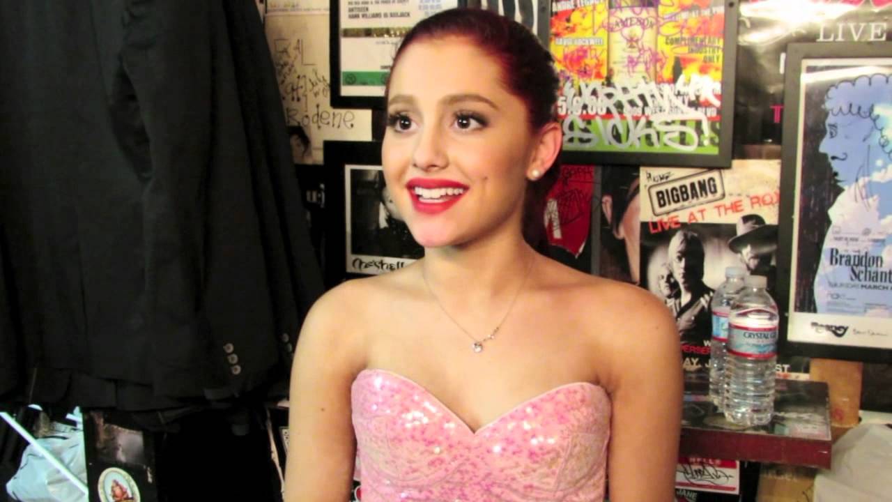 An oceanUP Interview with Ariana Grande at The Roxy 2/19