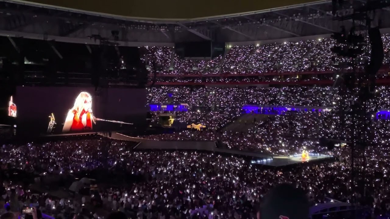 Chloe or Sam or Sophia or Marcus (Live at The Eras Tour in Lyon Groupama Stadium)