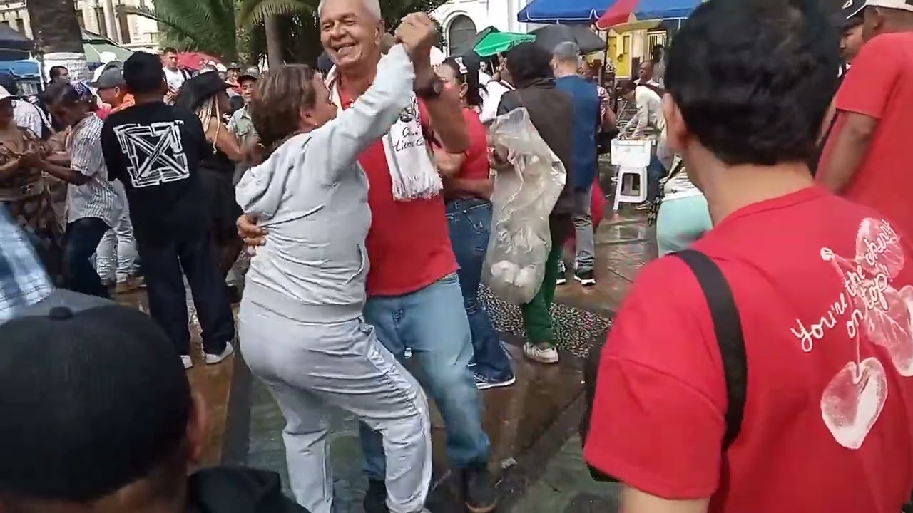 En Medellín Se Gosa Parque Barrio