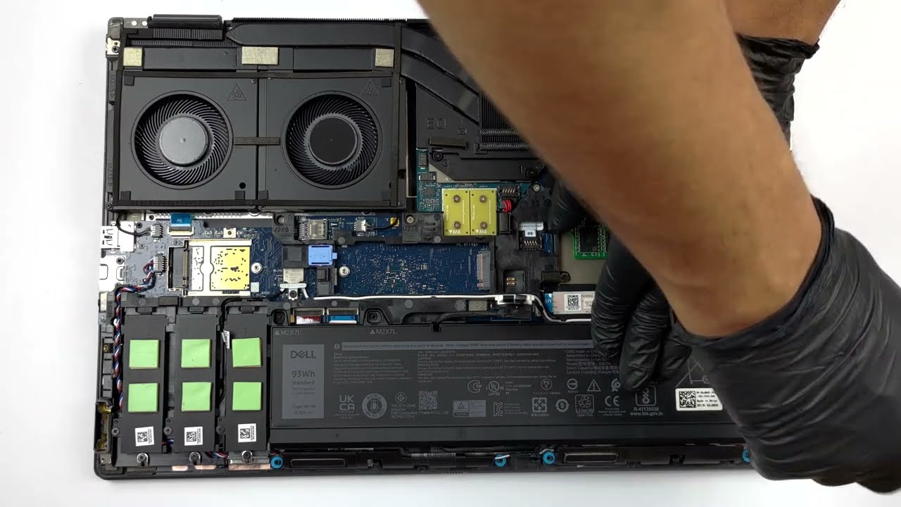 🛠️ Как открыть Dell Precision 17 7770 — варианты разборки и модернизации