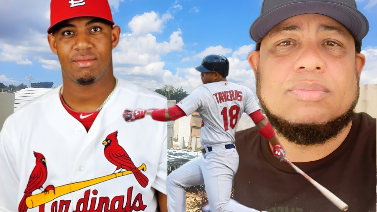 VISITANDO LA TUMBA DE OSCAR TAVERAS Ex pelotero de las grandes ligas de beisbol.
