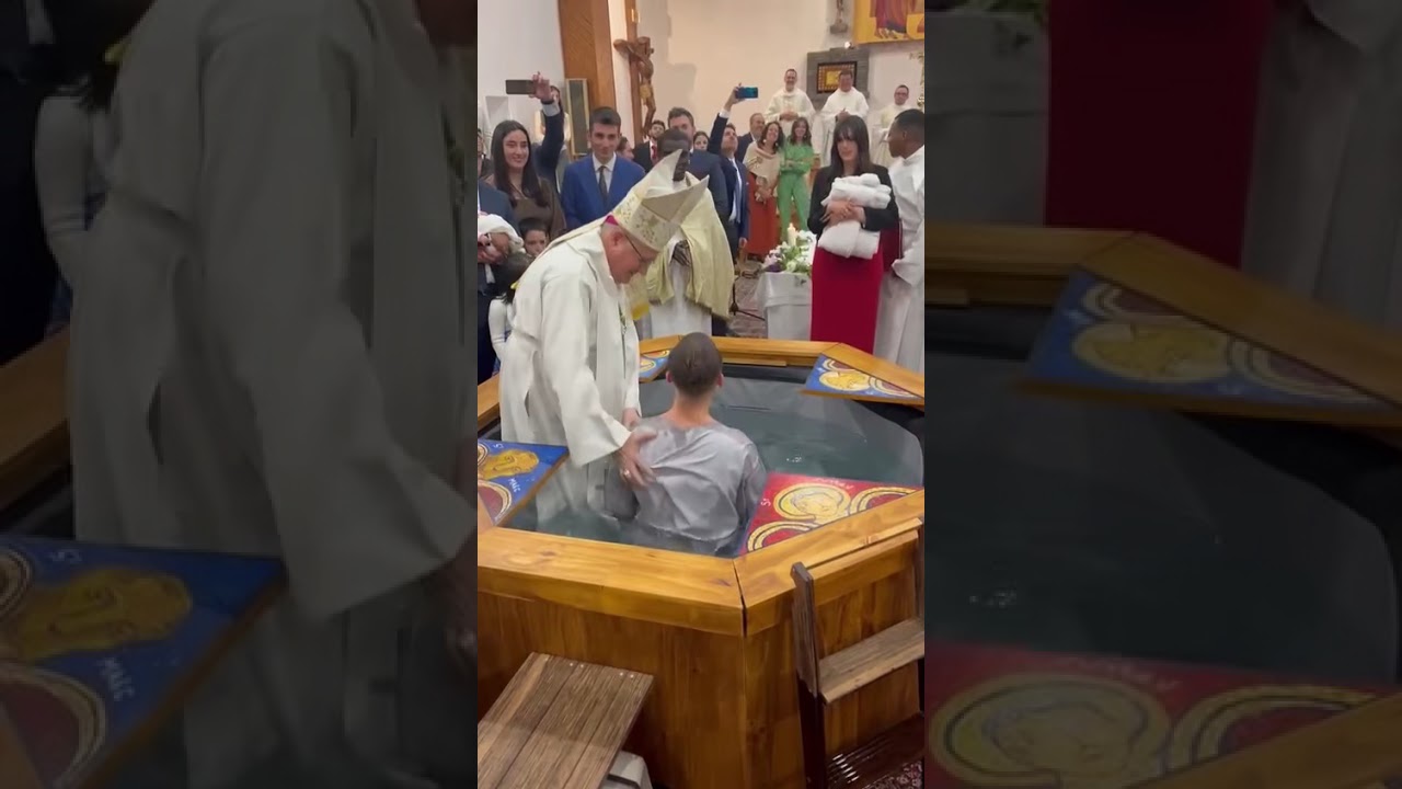 BAPT&Ecirc;ME PAR IMMERSION PAR MONSEIGNEUR AILLET ! P&Acirc;QUES 2024.