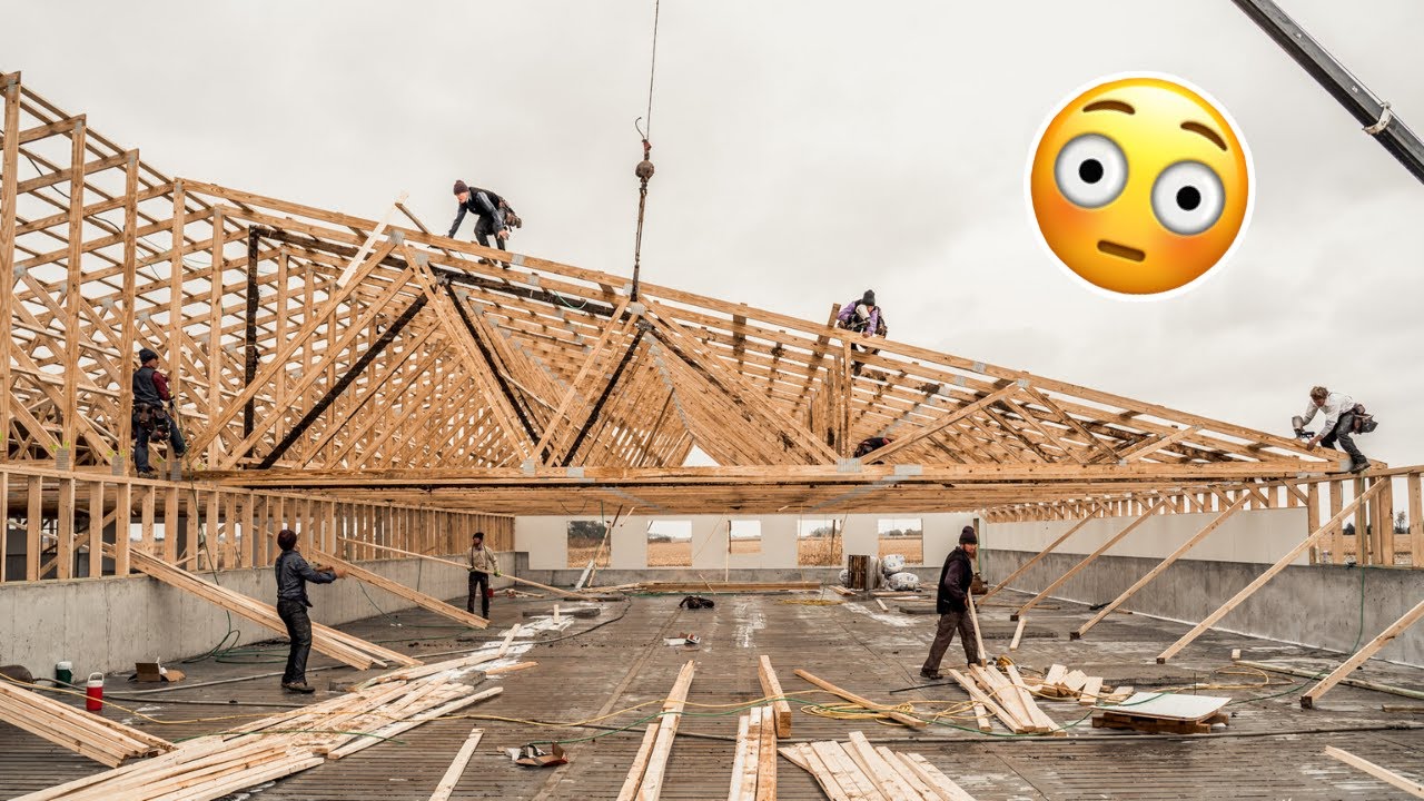 Amish Builders Build A Brand New Hog Barn..