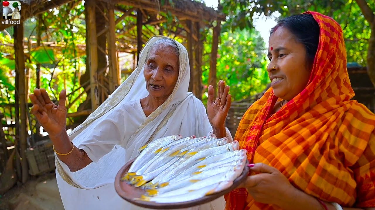 ঠাকুমার সব থেকে প্রিয় ফেসা মাছের ঝোল রান্না সঙ্গে কচুর লতির মালাই | Bengali famous Fesha macher jhol
