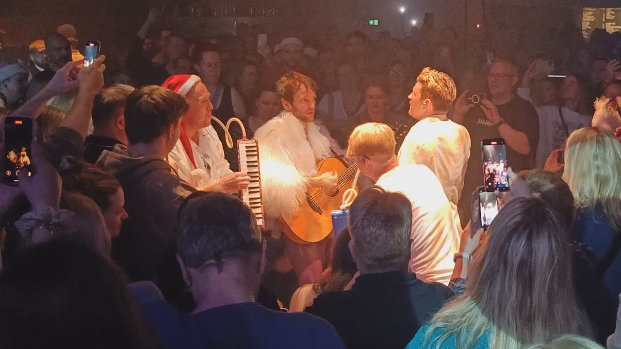 Fyr og Flamme: Vil du være min i nat - Live fra Pumpehuset (December 2024)