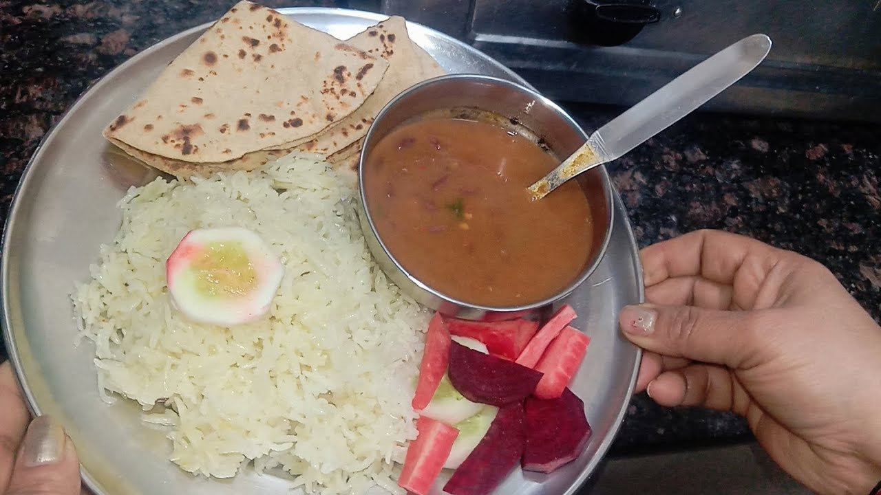 जब दुकान हो बंद और राजमा चावल खाने का हो मन तो फटाफट इस तरीके से बना कर काएंगे हम #like #subscribe😋