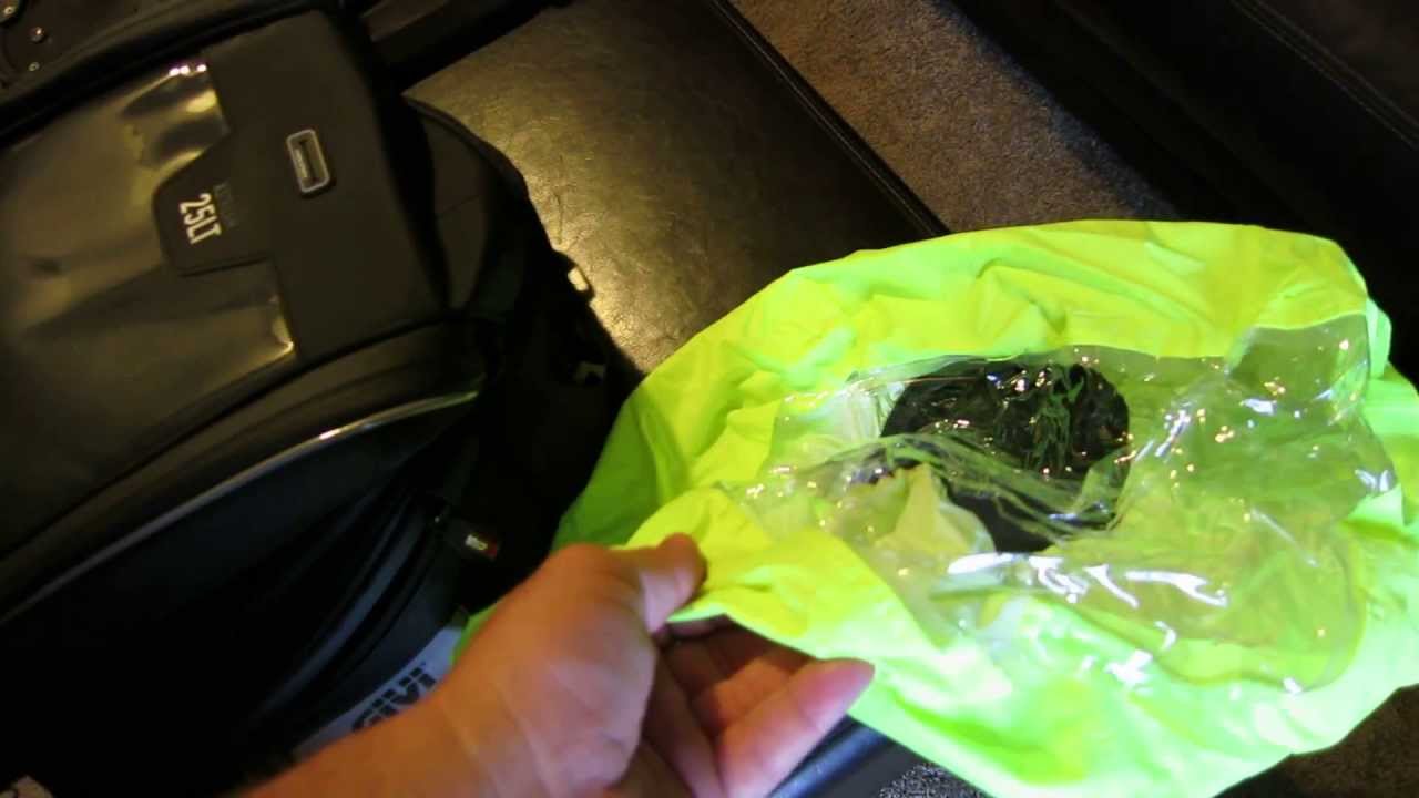 Givi XS306 and XS307 Xstream Tanklock Bag Review with Honda CB1000R Rear Seat Mod