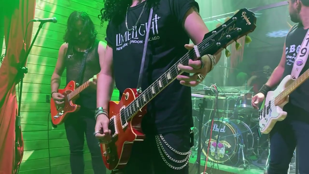 Double Talkin’ Jive-Guns n Roses- Por: Glory N Roses