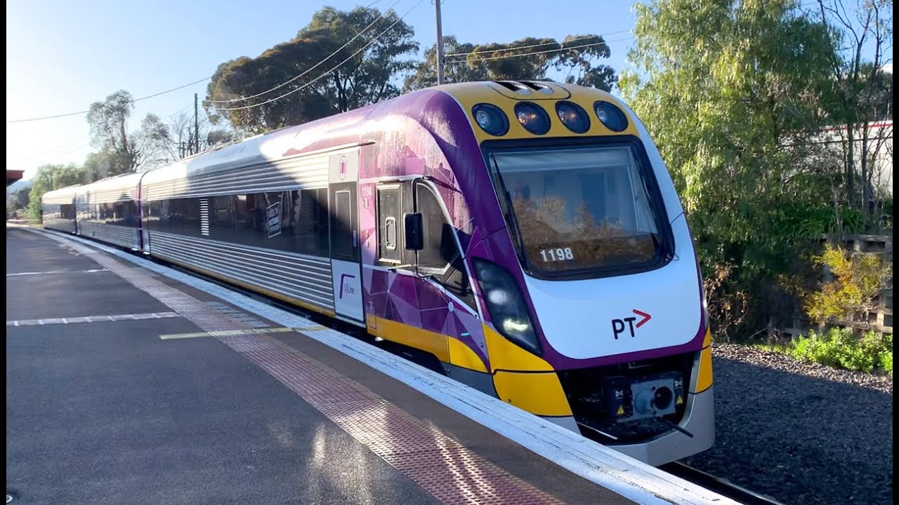 Australia: V/Line Passenger Trains at Seymour