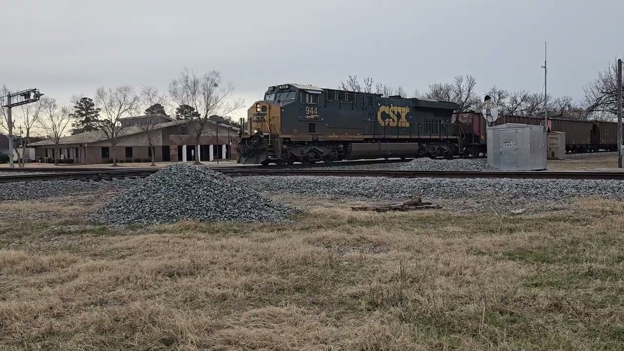 CSX E314-08 Empty Coal Train Solo ES44AH with a Nice Horn Salute rolling across the Diamond 