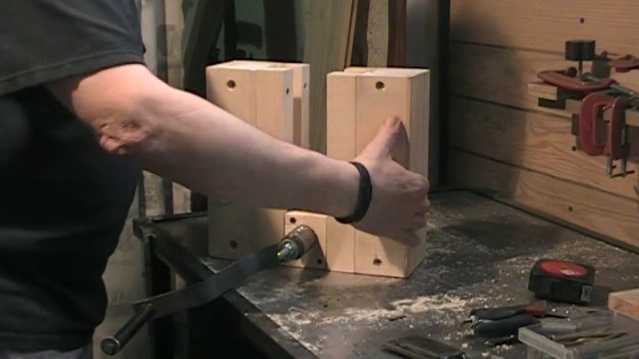 DIY : Prototype de cintreuse m&eacute;tal &hellip;. en bois  !!! &hellip;. Kastepat
