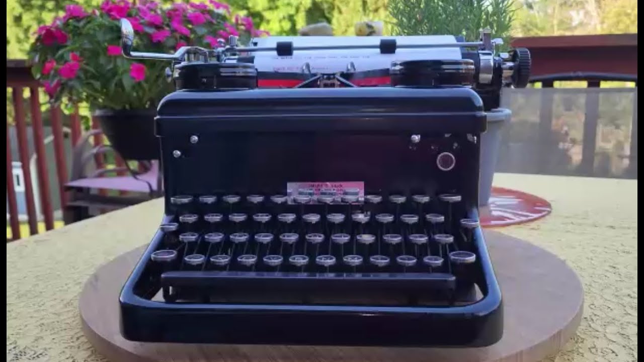Royal KHM Typewriter KHM=2222693 1938(7?) from Lancaster PA