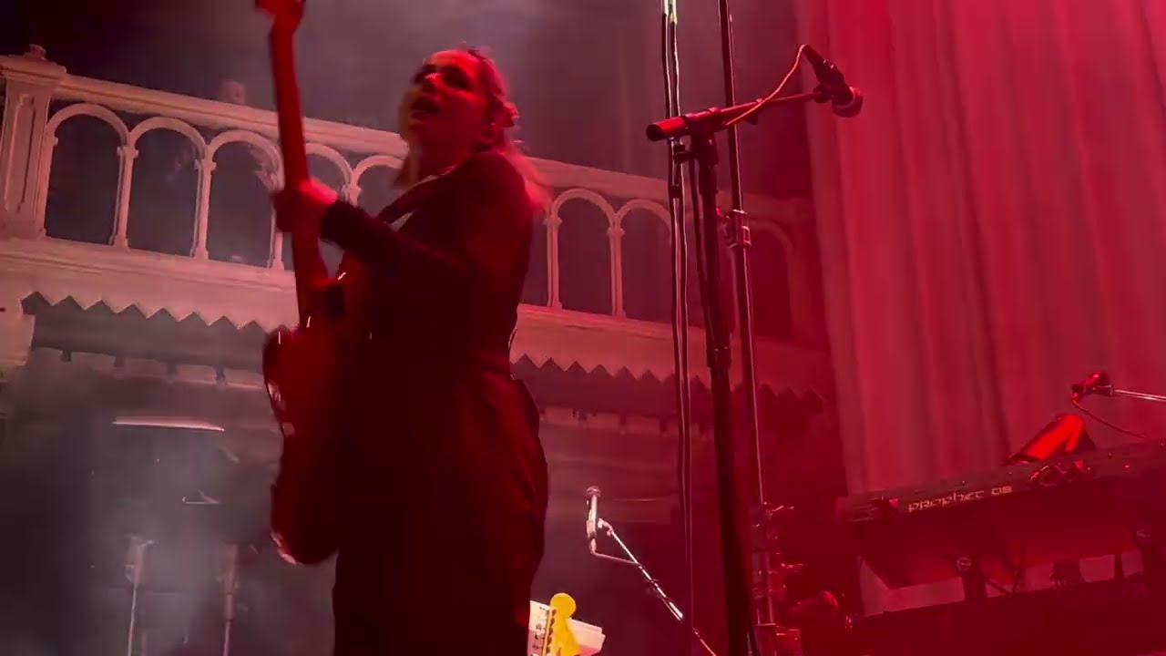 High Hi - All Cool All Fine [[Live at Paradiso Amsterdam 07-11-2024]]