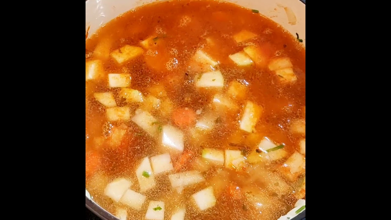 Hungarian Kohlrabi Soup