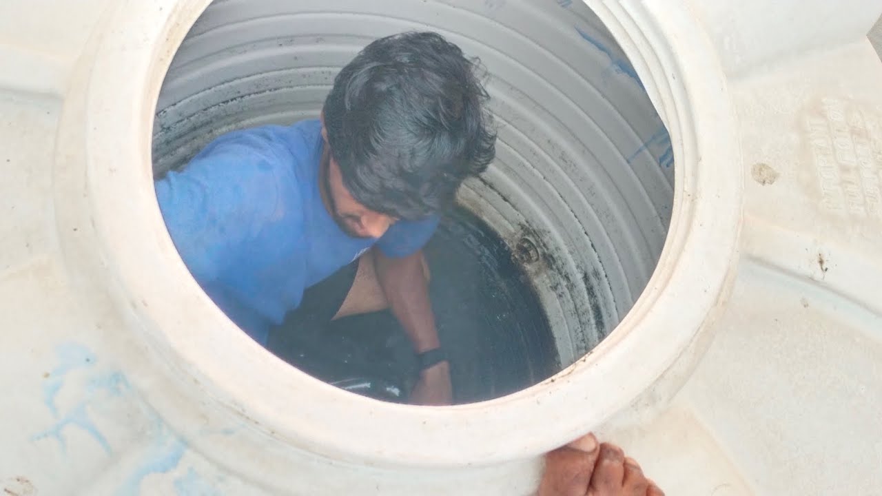 water tank cleaning​ #पानी की टंकी कैसे साफ करें​#viral shorts​ #viral shorts video