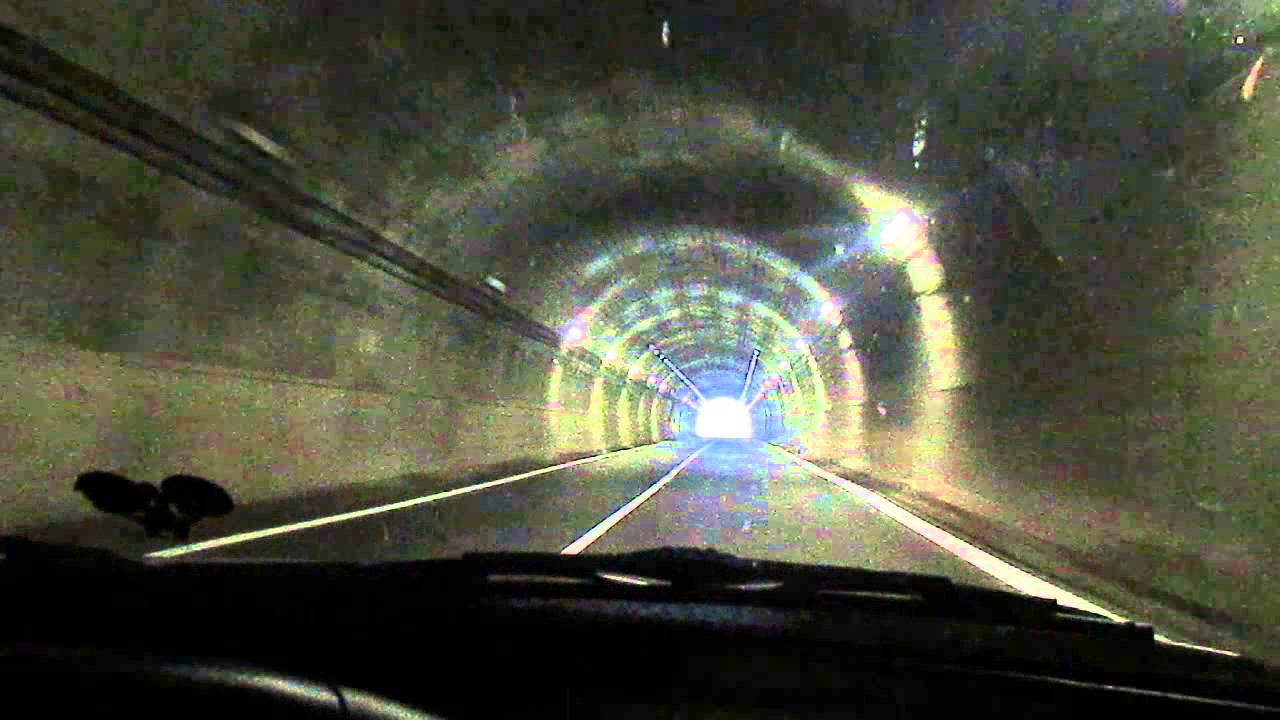 Alfa Romeo 75 Twin Spark S tunnel sound Dob&scaron;inn&aacute;