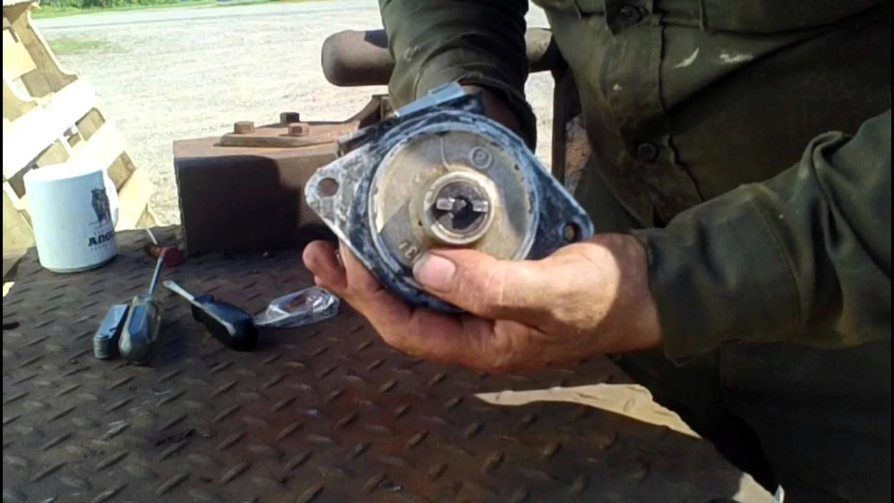 8N Ford, front mount distributor, points change