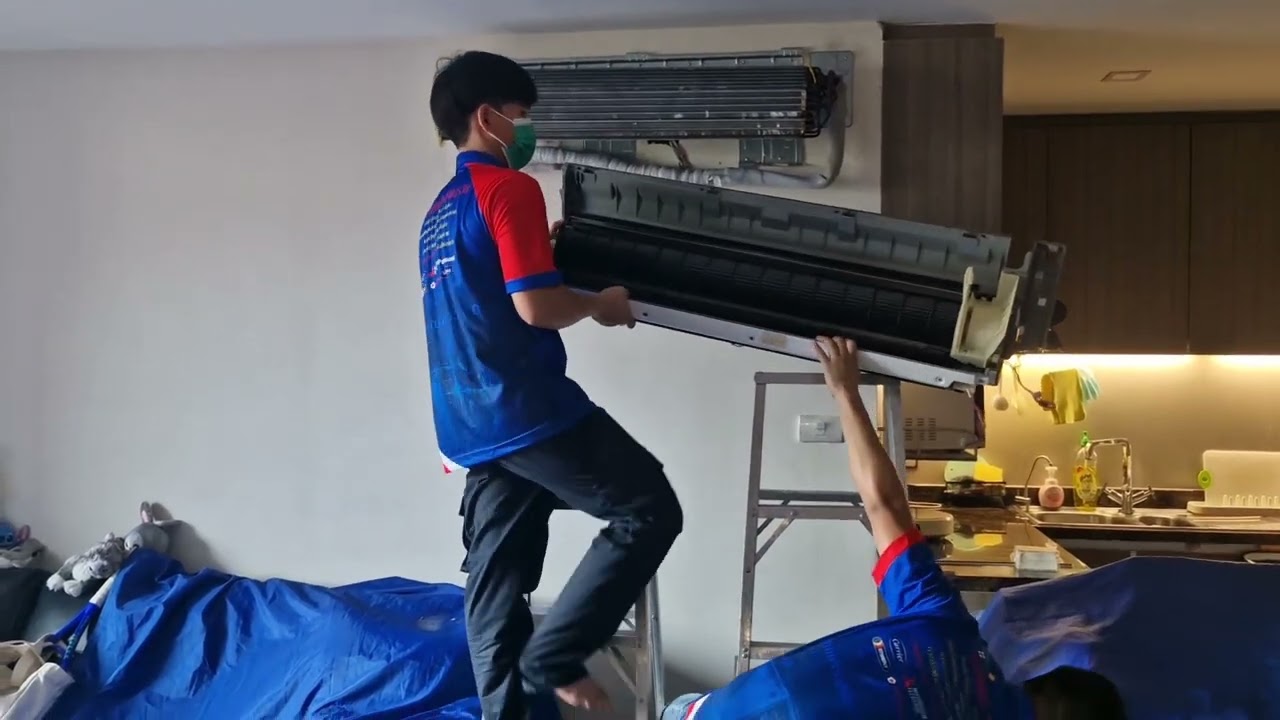 งานติดตั้งแอร์บ้านแอร์โรงงานงาน ล้างแอร์คอนโด   อาการน้ำหยด   เหม็นอับเหม็นเปรี้ยวและไม่เย็น 