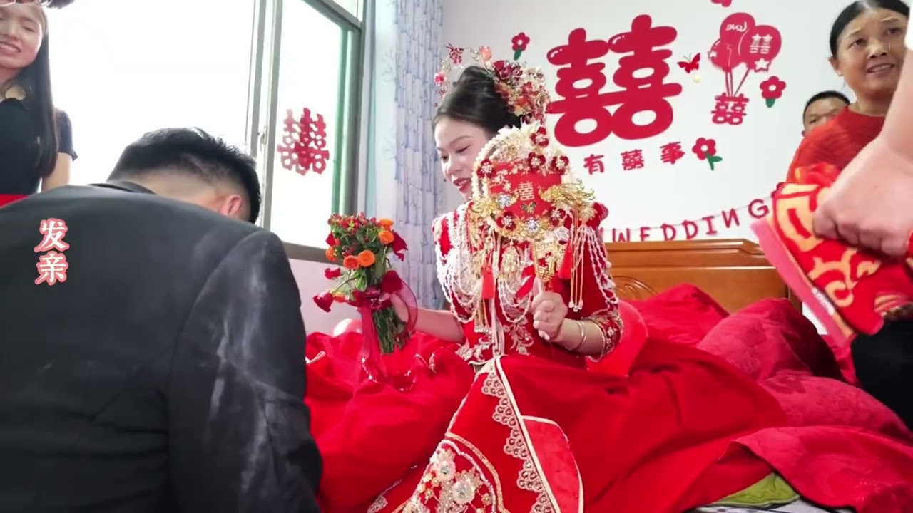 我只看见你，和一条我们一起走了好久才抵达今天的路。 眼泪不是我设计的环节，是心比眼睛更先认出了归宿。#传统婚礼习俗 #喜结良缘
